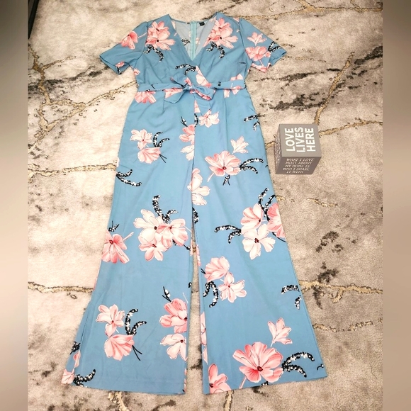 PERFECTLY CUTE Women's XL Blue and Pink Floral Jumpsuit. NWOT - Picture 8 of 16